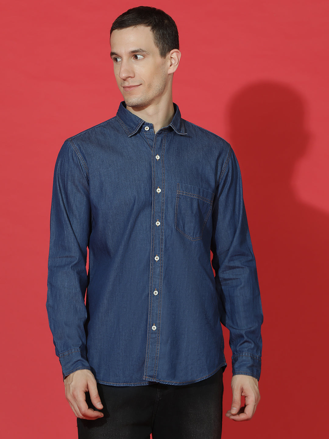 Denim Regular Fit Full Sleeve Cutaway Collar Casual Shirt