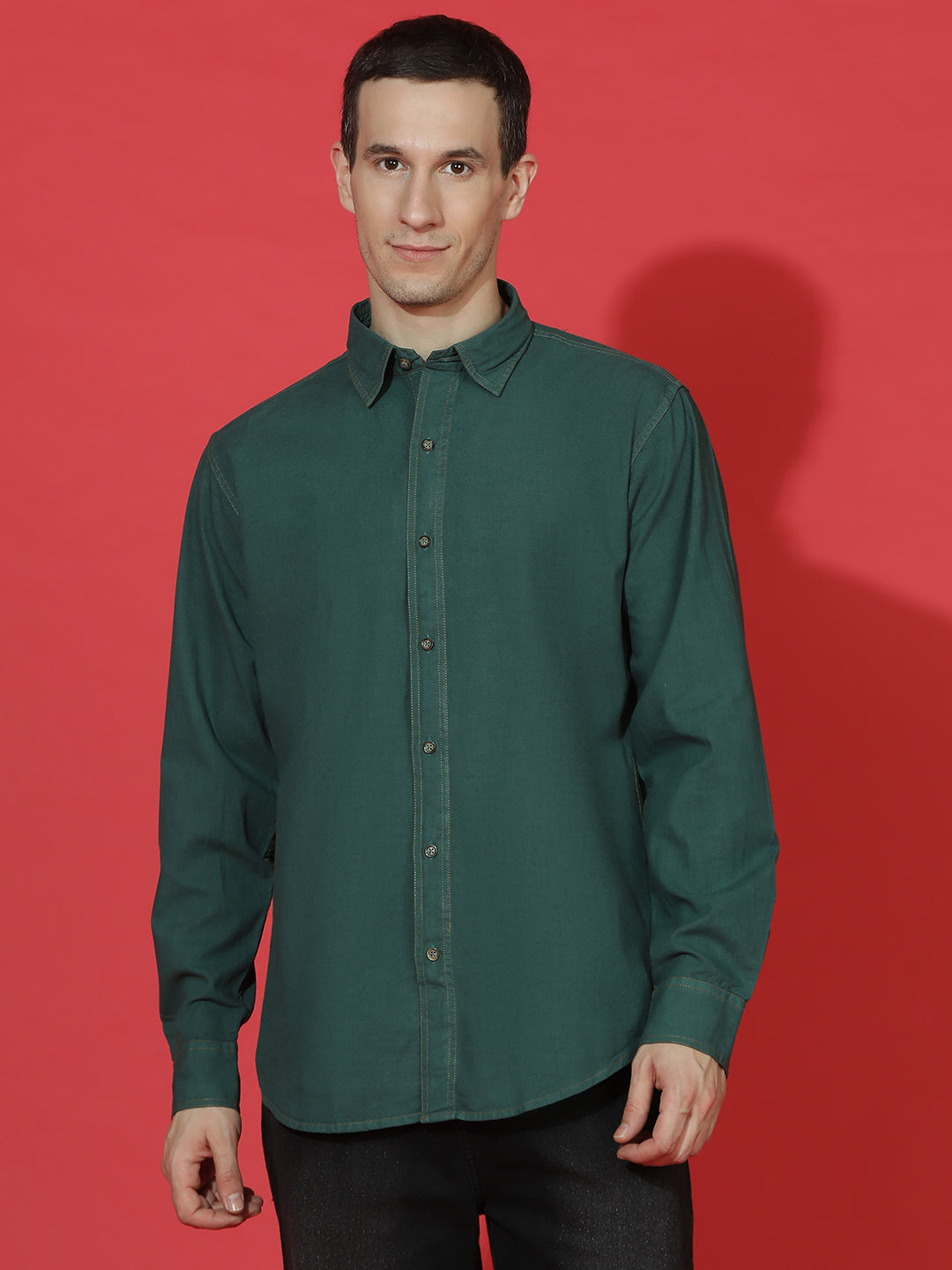 Denim Regular Fit Full Sleeve Cutaway Collar Casual Shirt