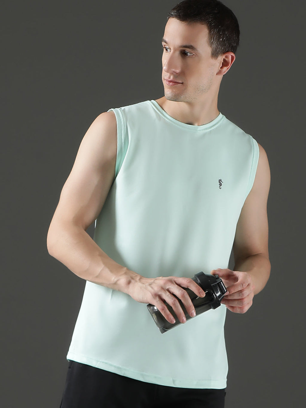 Polyester Sleeveless Slim Fit Round Neck Gym T-Shirt