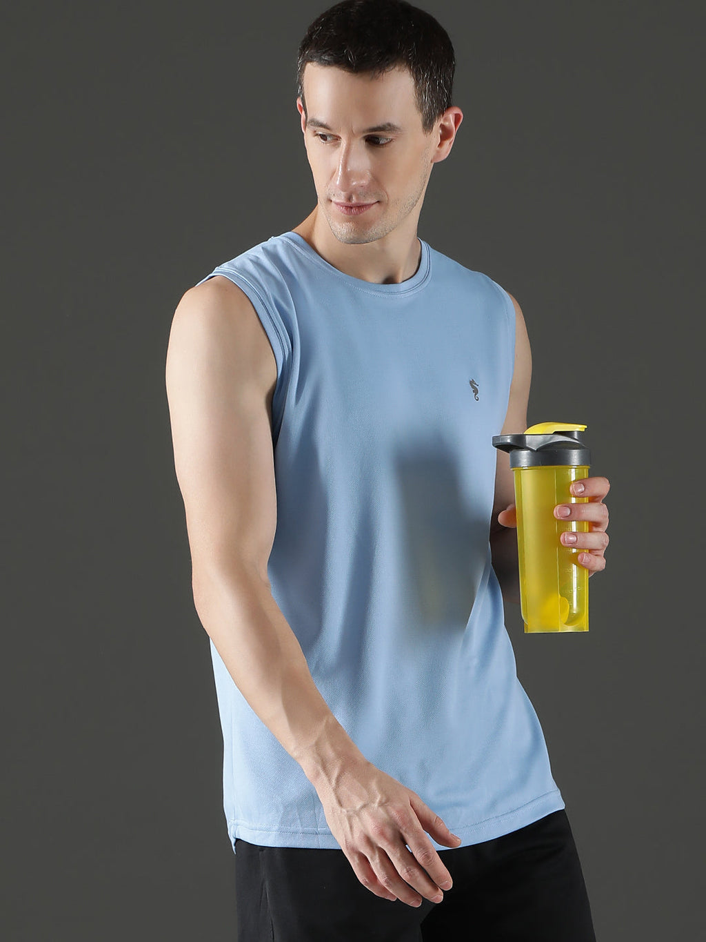 Sleeveless Sweat-Absorbing Gym Co-Ord Set with Pockets.