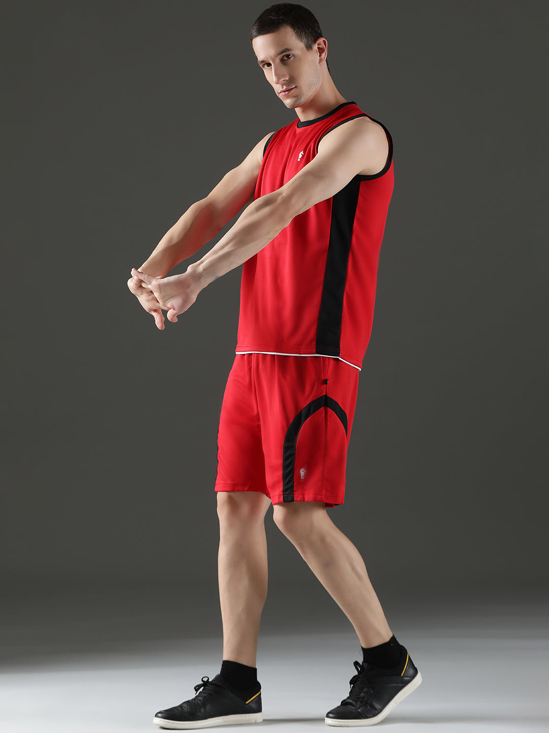 Sleeveless Round Neck Sweat Absorbing Slim Fit Co-Ord Set