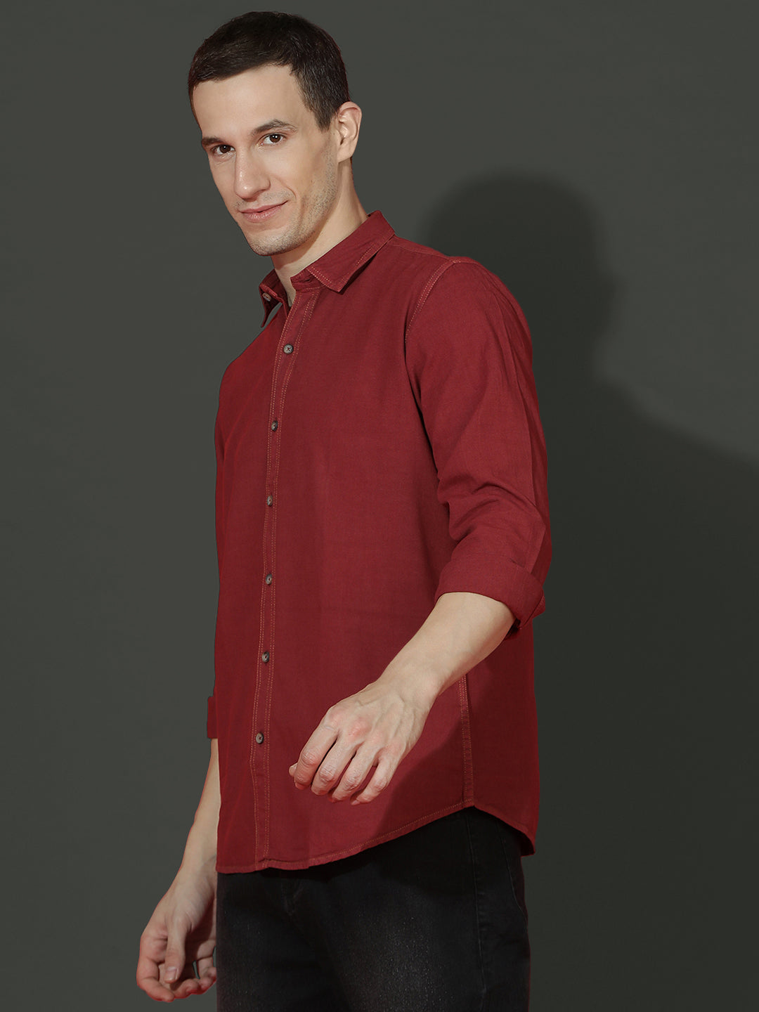 Denim Regular Fit Full Sleeve Cutaway Collar Casual Shirt