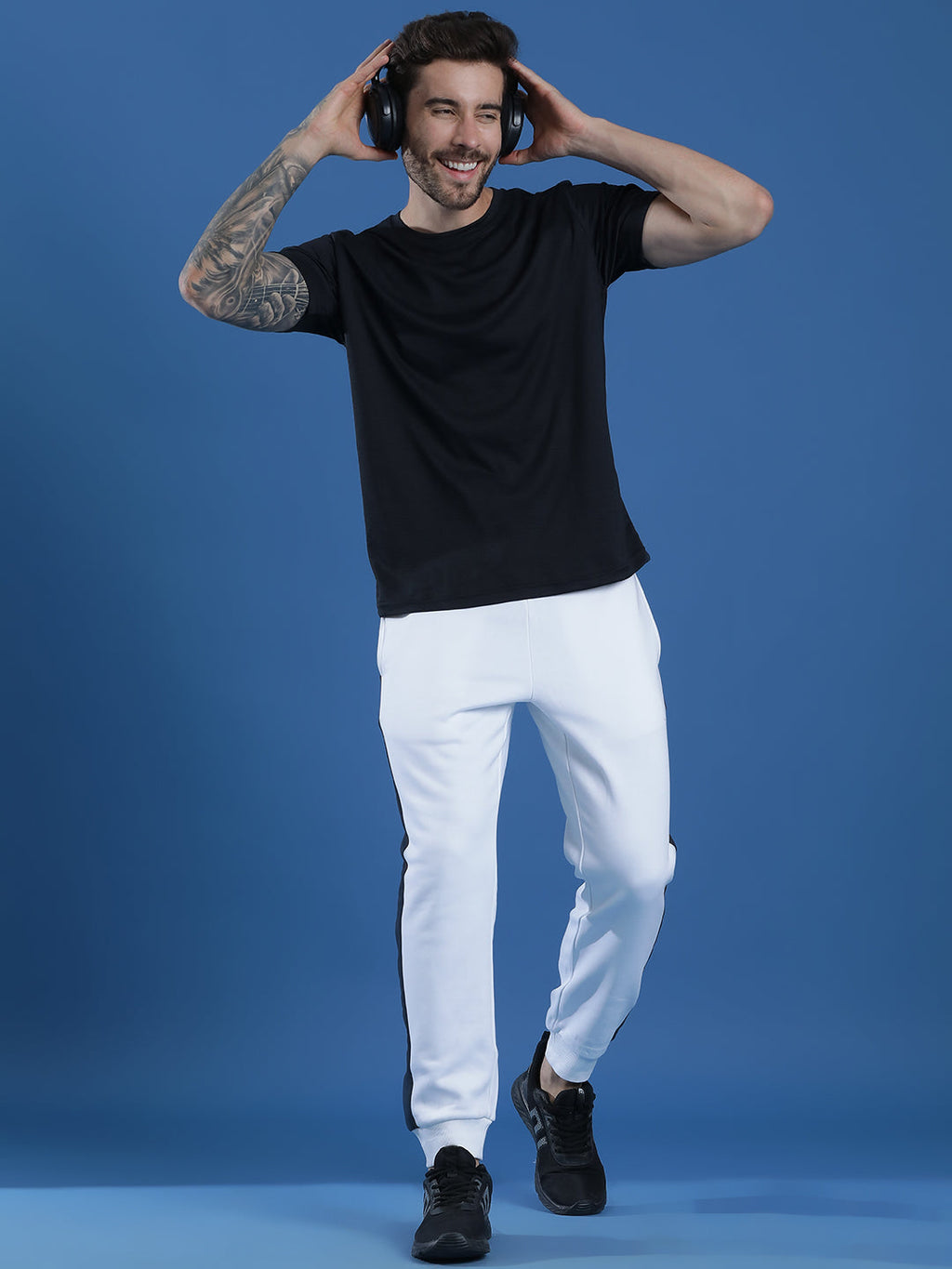 Polyester Lycra Jacquard Textured Round Neck Slim Fit Half Sleeve T-Shirt