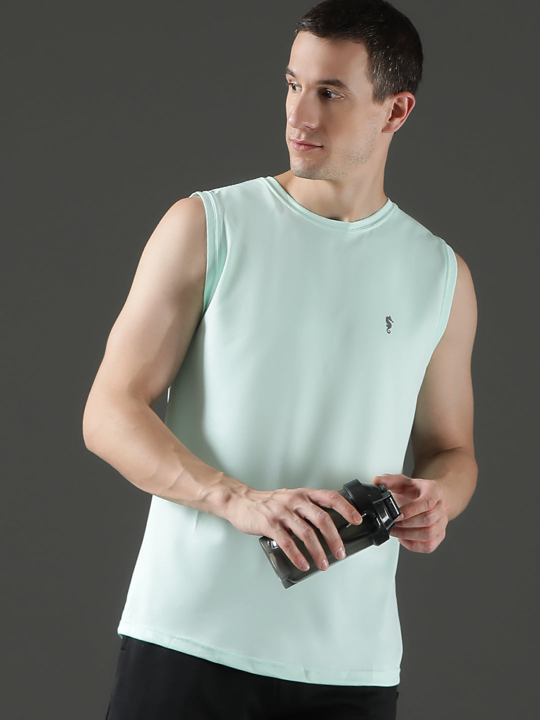 Sleeveless Sweat-Absorbing Gym Co-Ord Set with Pockets.