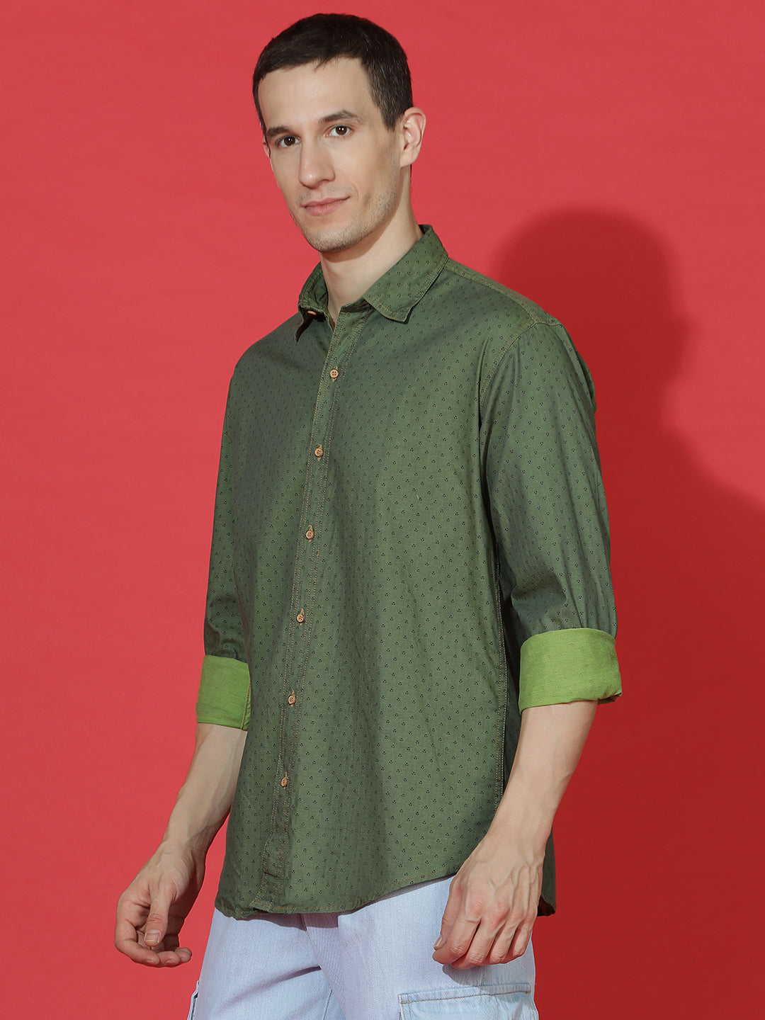 Denim Regular Fit Full Sleeve Cutaway Collar Casual Shirt