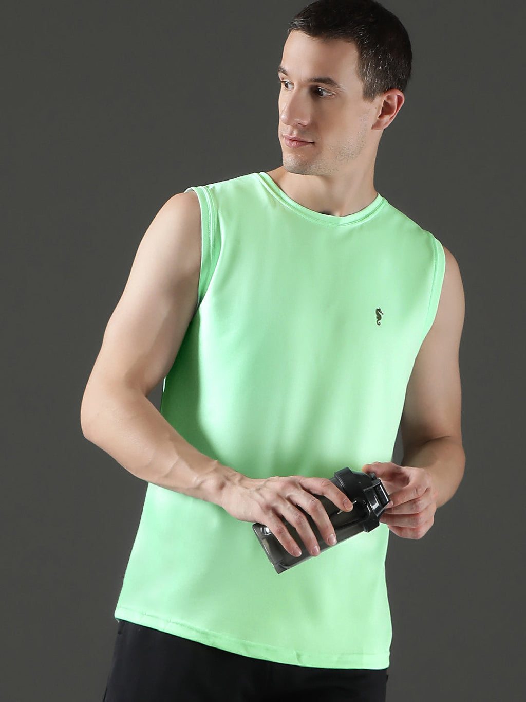 Sleeveless Sweat-Absorbing Gym Co-Ord Set with Pockets.