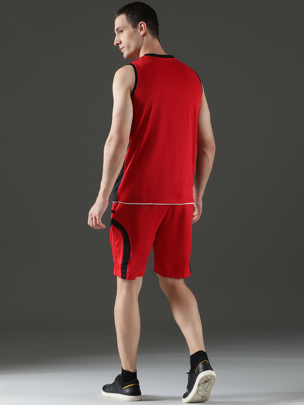 Sleeveless Round Neck Sweat Absorbing Slim Fit Co-Ord Set