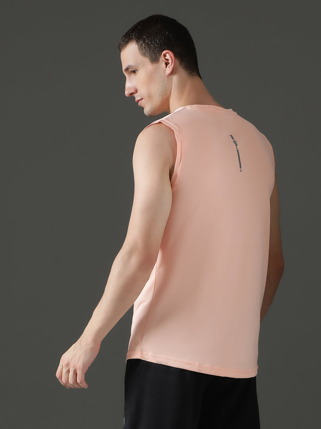 Sleeveless Sweat-Absorbing Gym Co-Ord Set with Pockets.