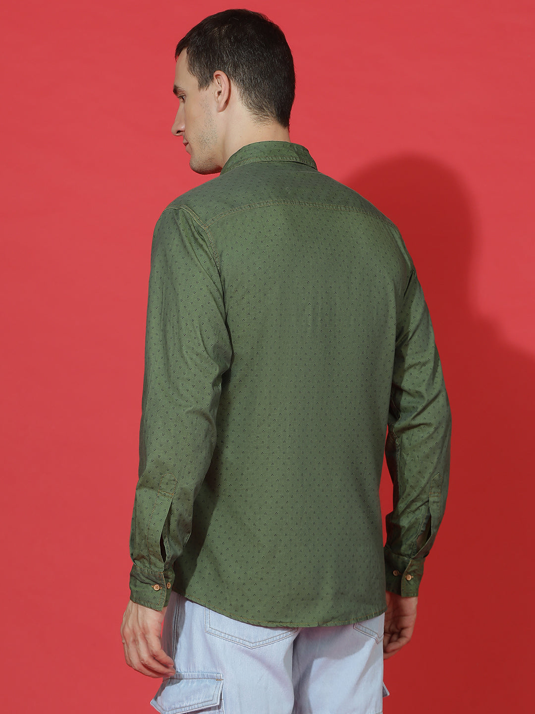 Denim Regular Fit Full Sleeve Cutaway Collar Casual Shirt