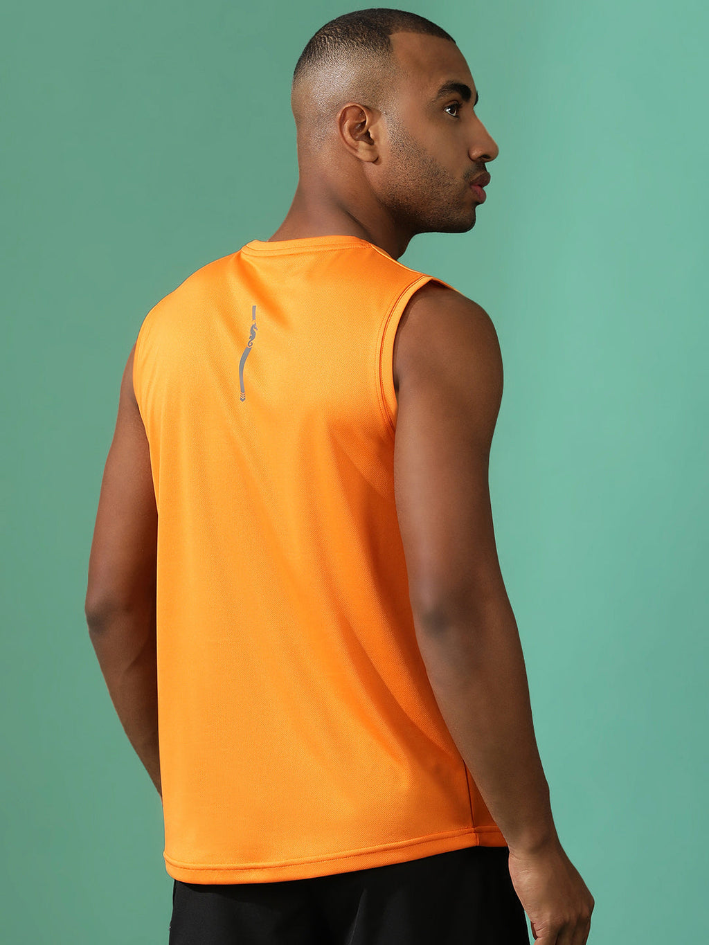 Sleeveless Sweat-Absorbing Gym Co-Ord Set with Pockets.