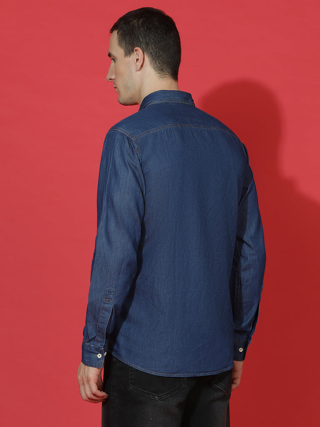 Denim Regular Fit Full Sleeve Cutaway Collar Casual Shirt