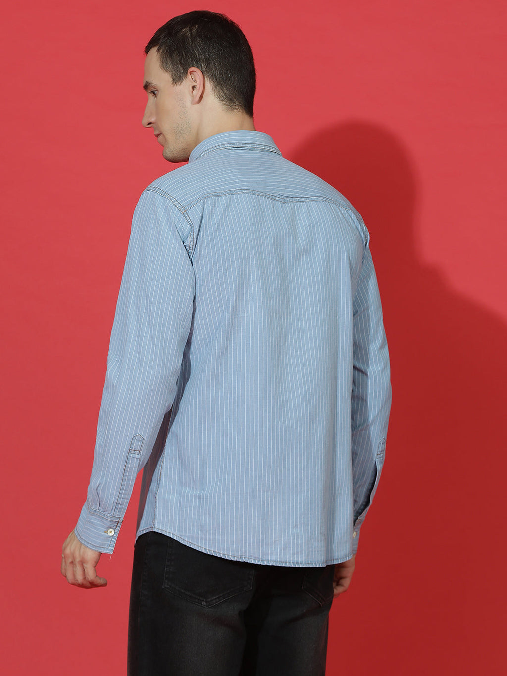 Denim Regular Fit Full Sleeve Cutaway Collar Casual Shirt