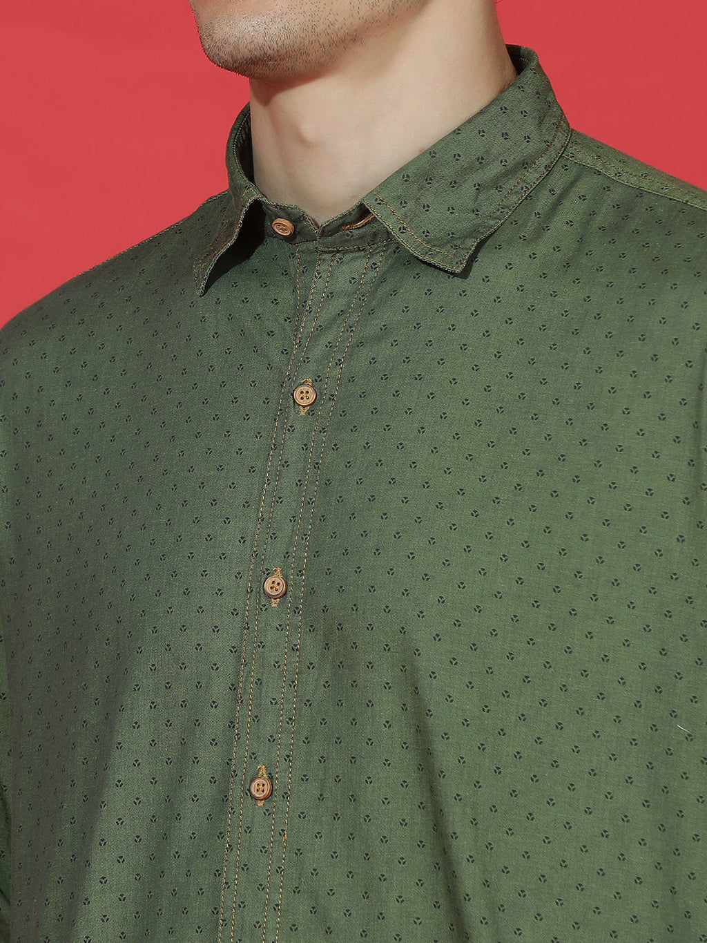Denim Regular Fit Full Sleeve Cutaway Collar Casual Shirt