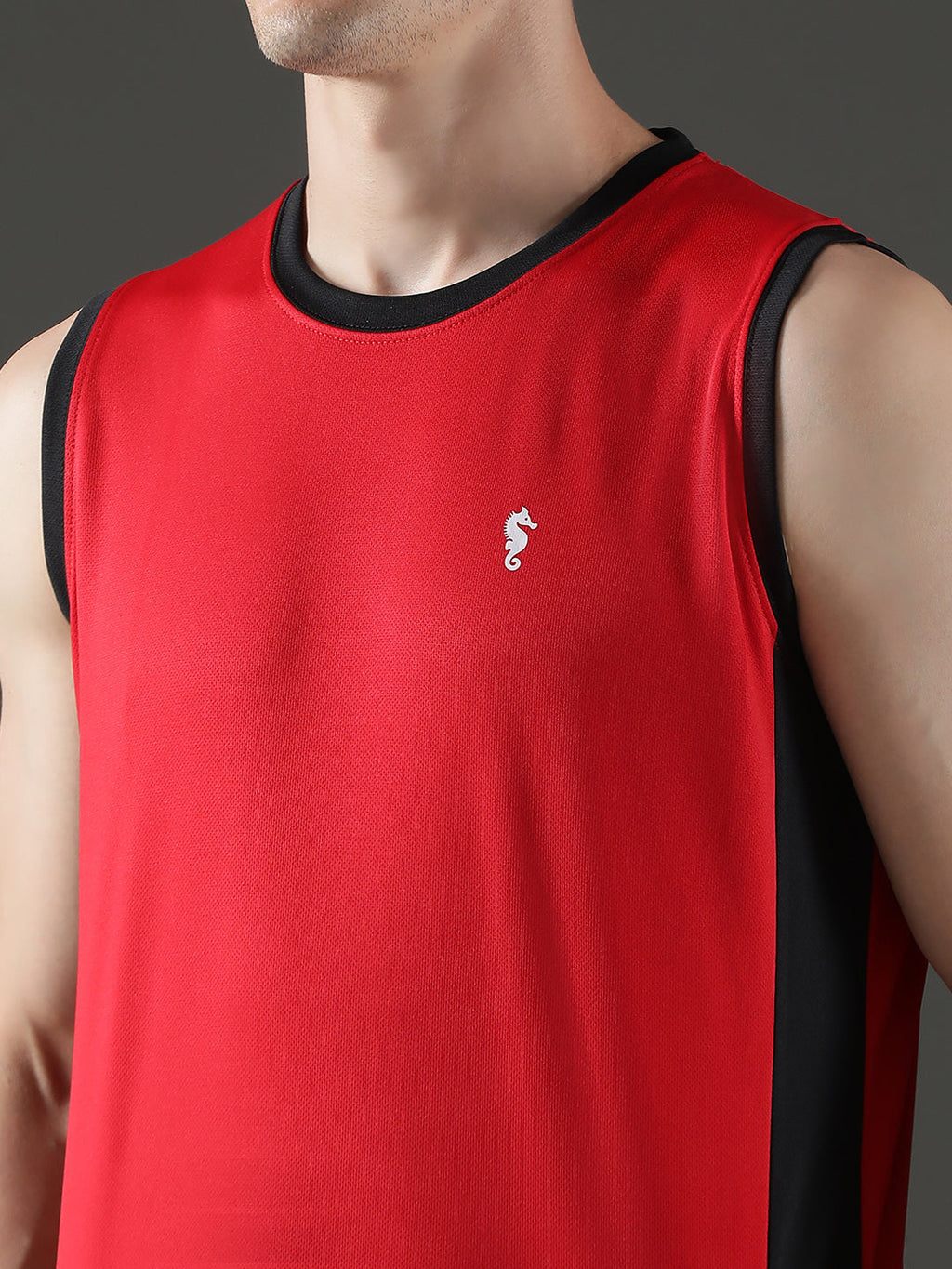 Sleeveless Round Neck Sweat Absorbing Slim Fit Co-Ord Set