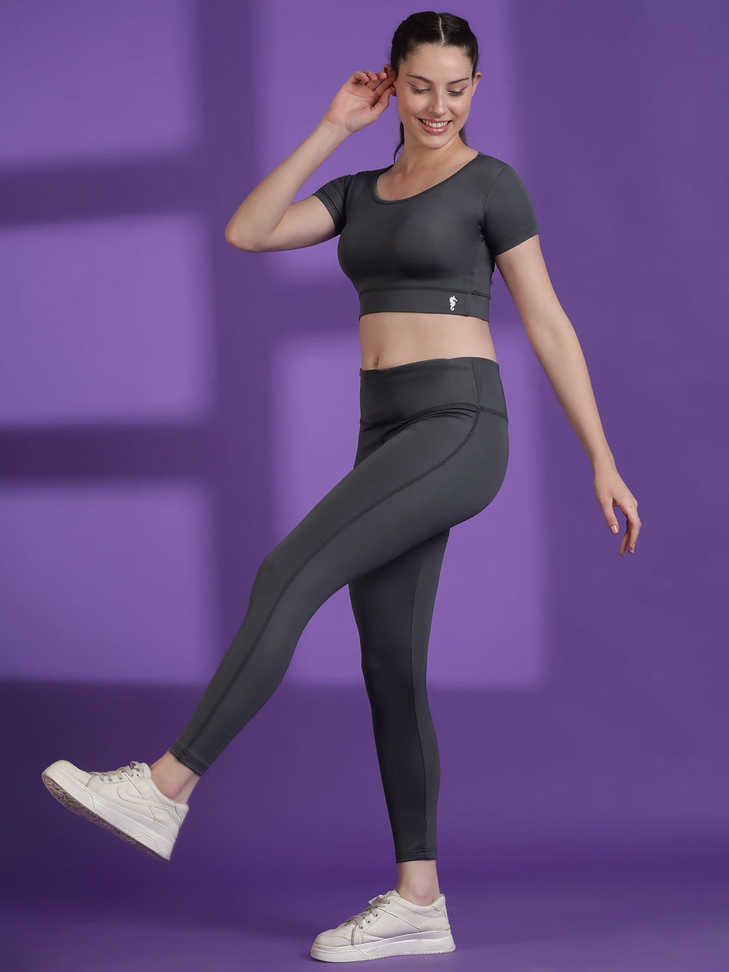Anti-Bacterial Stretchable Tights Set Rapid Dry Technology