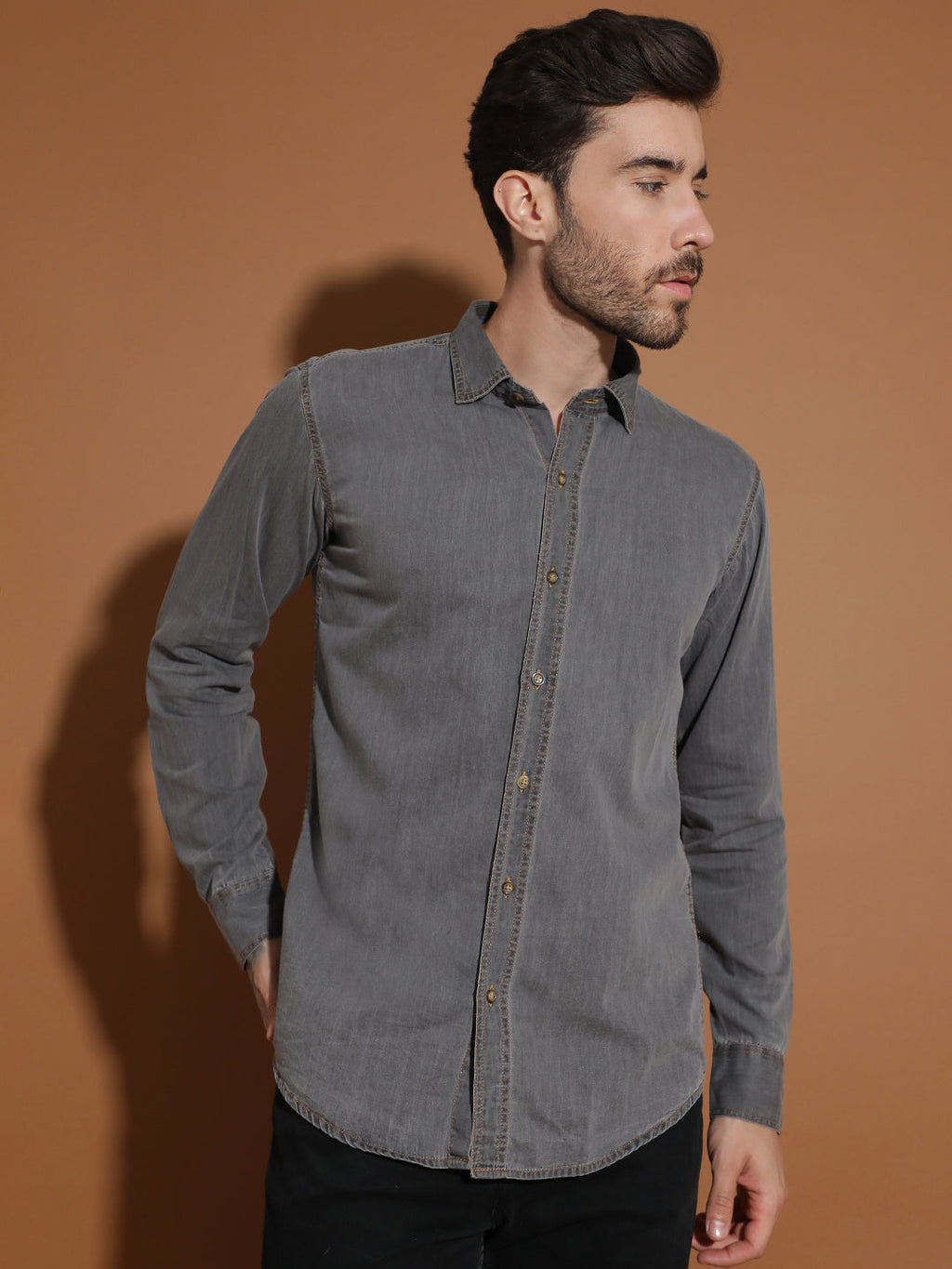 Denim Regular Fit Full Sleeve Cutaway Collar Casual Shirt