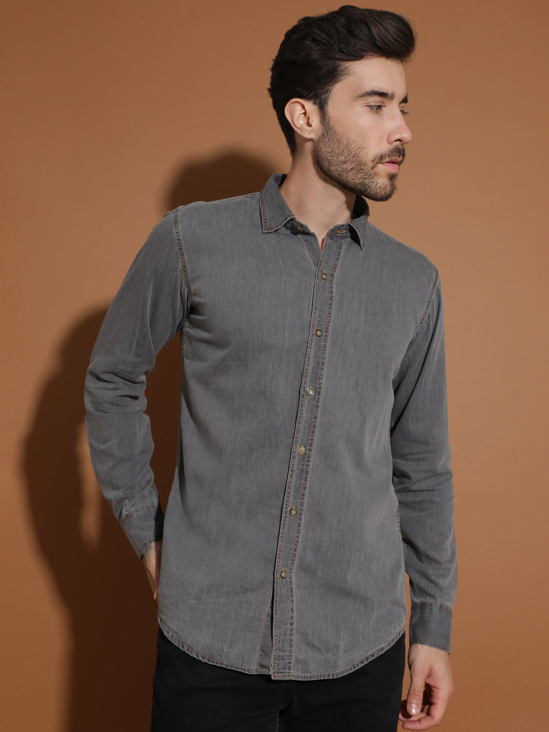 Denim Regular Fit Full Sleeve Cutaway Collar Casual Shirt
