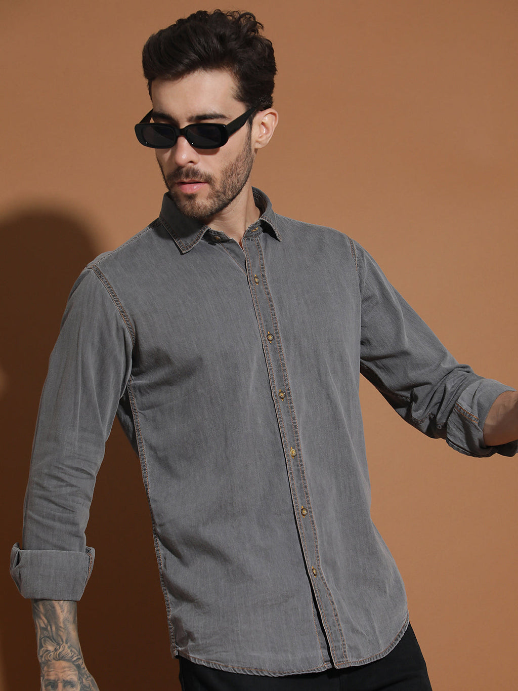 Denim Regular Fit Full Sleeve Cutaway Collar Casual Shirt