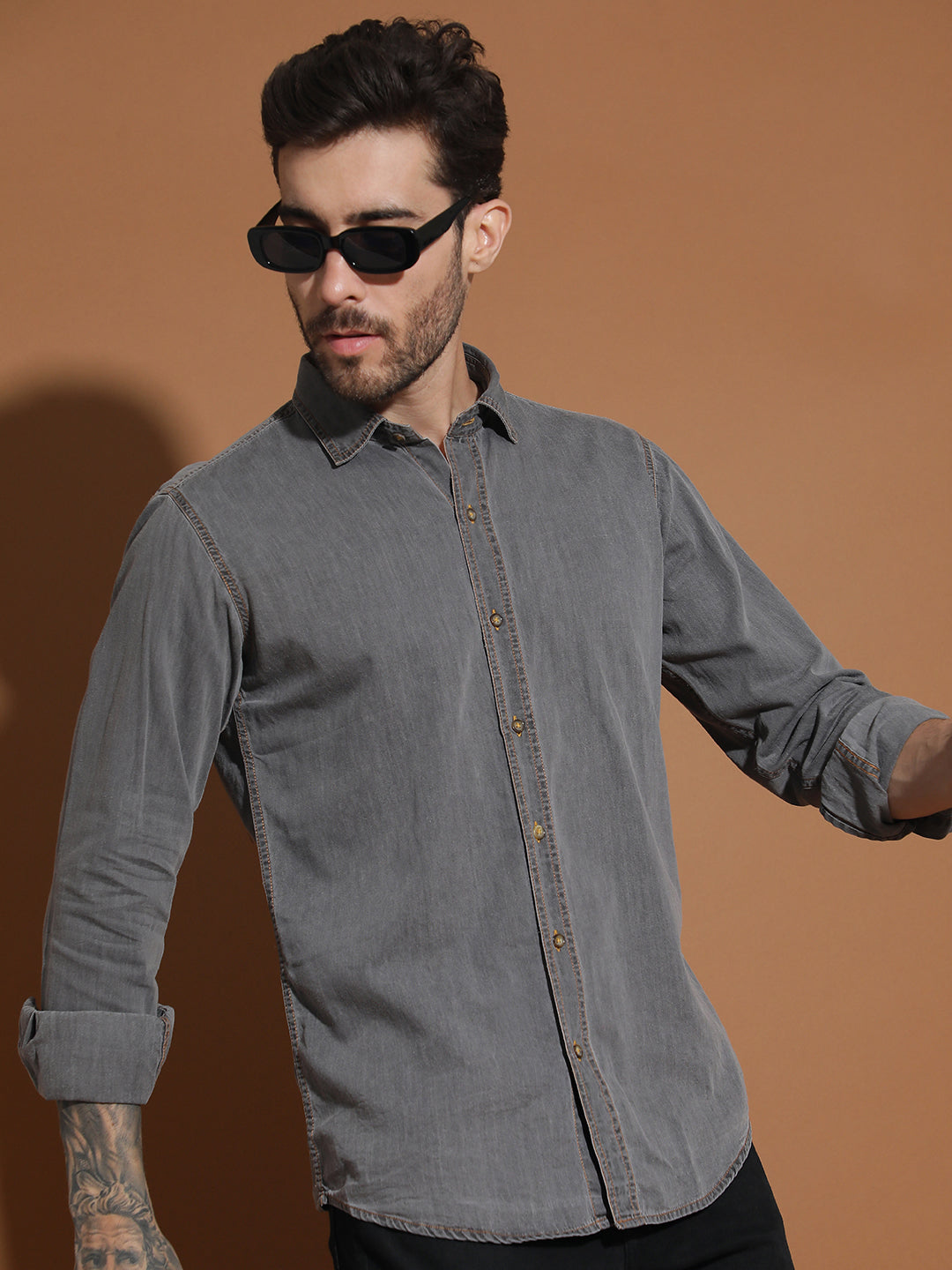Denim Regular Fit Full Sleeve Cutaway Collar Casual Shirt