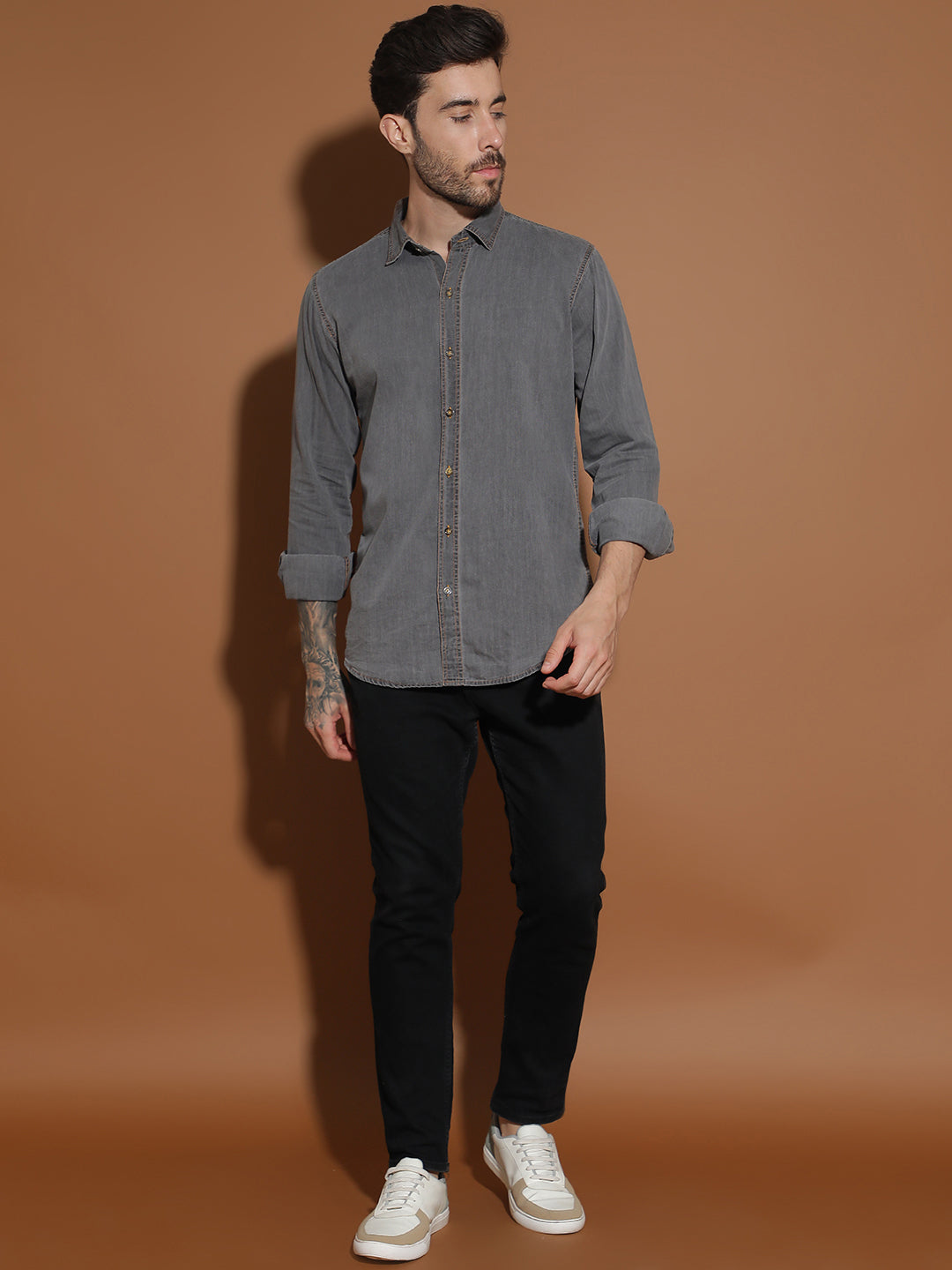 Denim Regular Fit Full Sleeve Cutaway Collar Casual Shirt