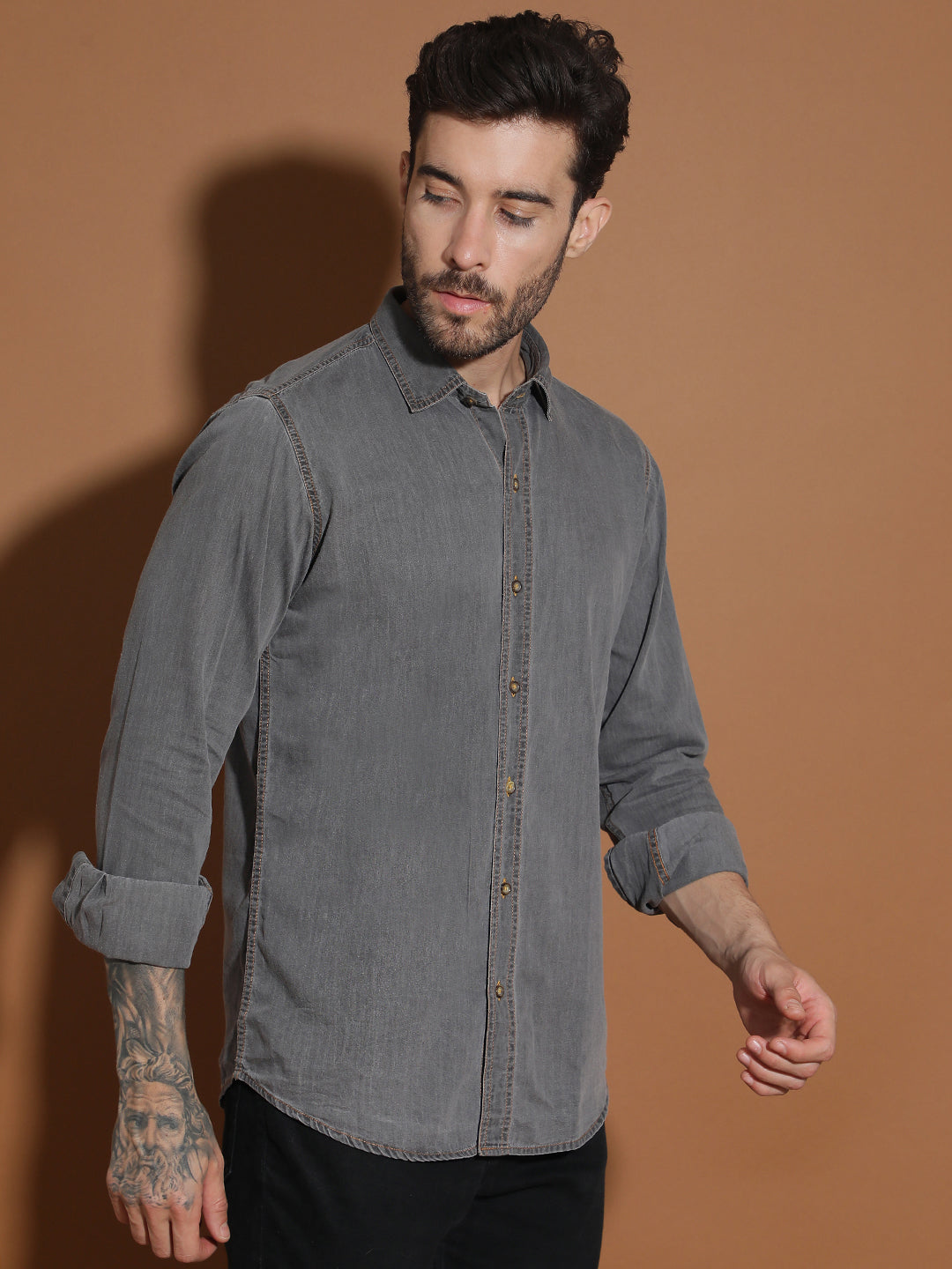 Denim Regular Fit Full Sleeve Cutaway Collar Casual Shirt