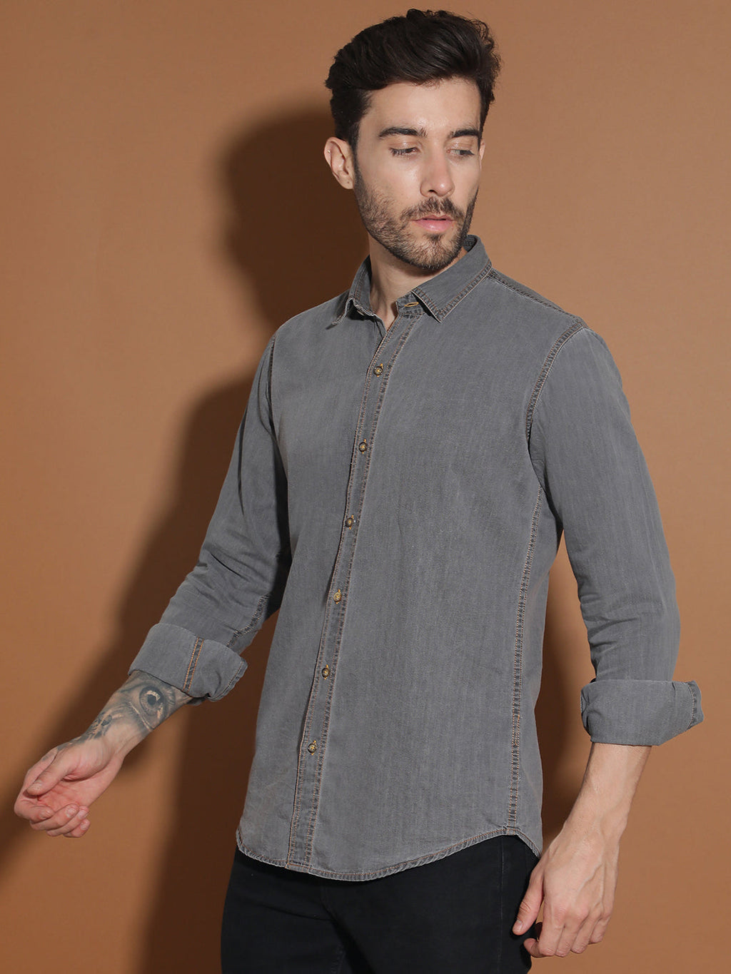 Denim Regular Fit Full Sleeve Cutaway Collar Casual Shirt