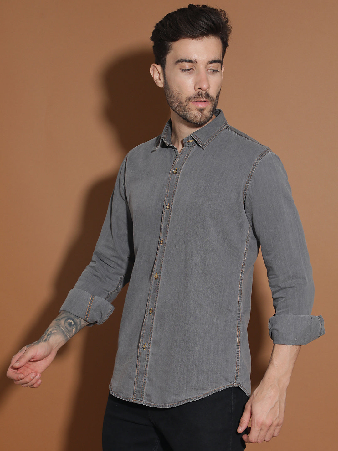Denim Regular Fit Full Sleeve Cutaway Collar Casual Shirt