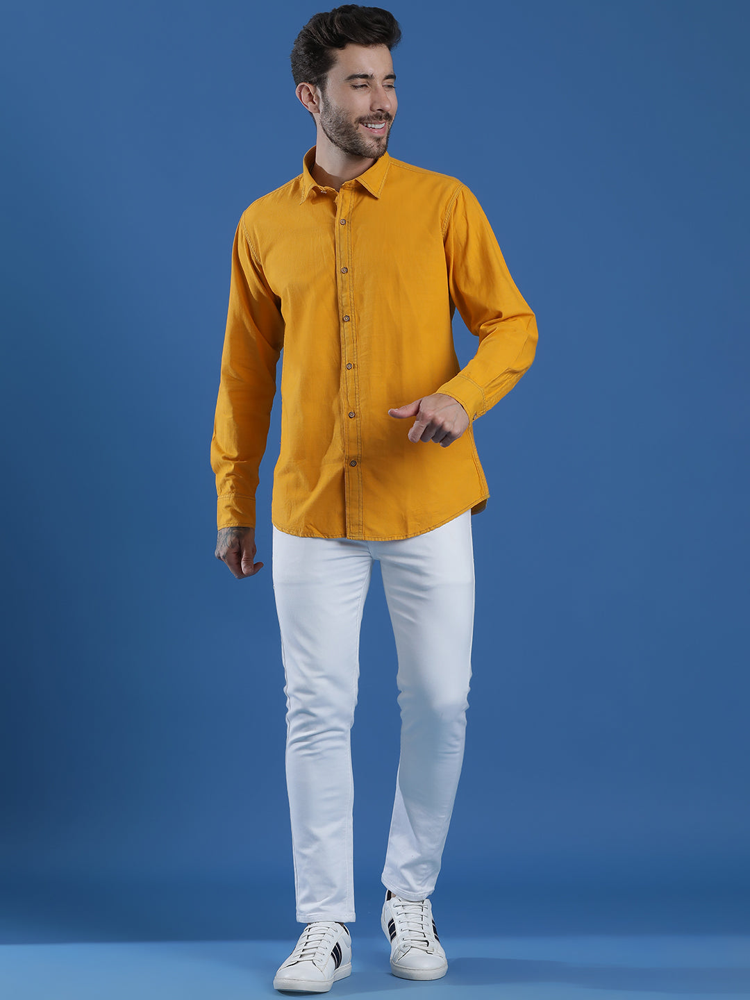 Denim Regular Fit Full Sleeve Cutaway Collar Casual Shirt