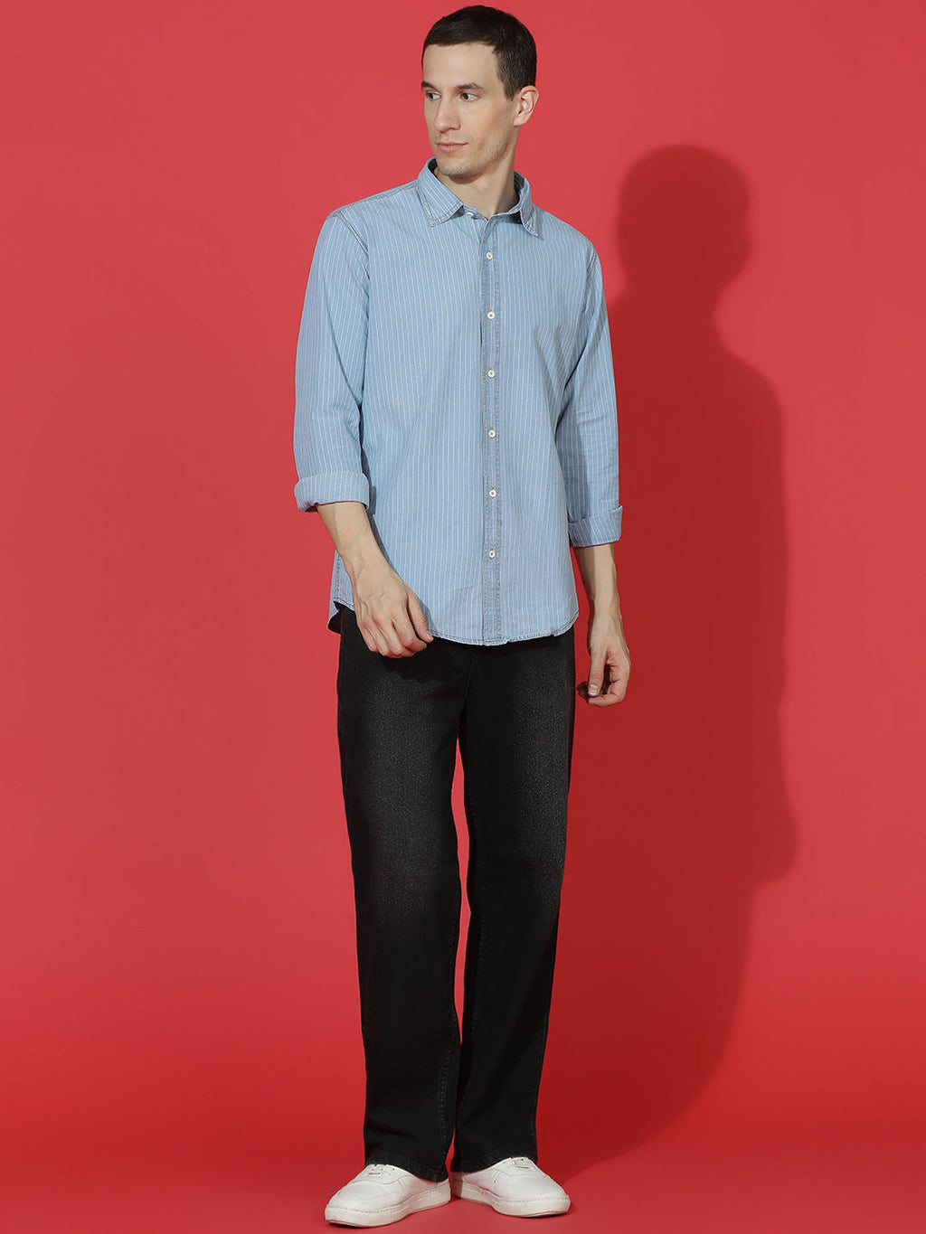 Denim Regular Fit Full Sleeve Cutaway Collar Casual Shirt