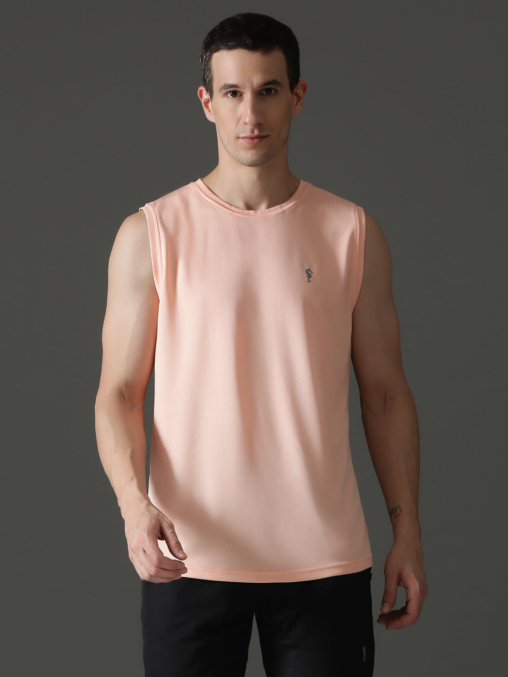 Sleeveless Sweat-Absorbing Gym Co-Ord Set with Pockets.